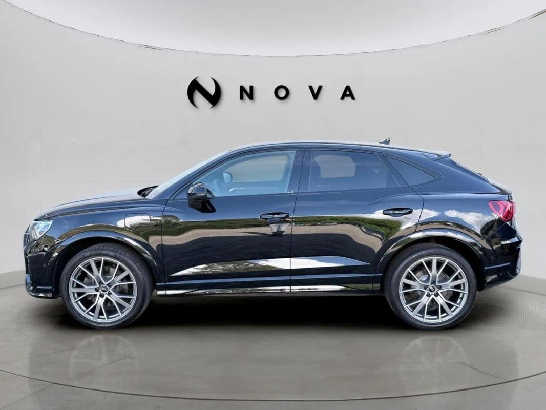 Audi Q3 - Photo 2