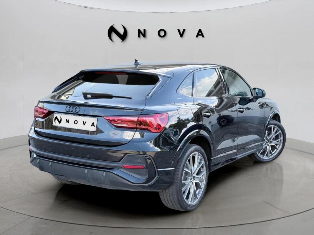 Audi Q3 - Photo 5