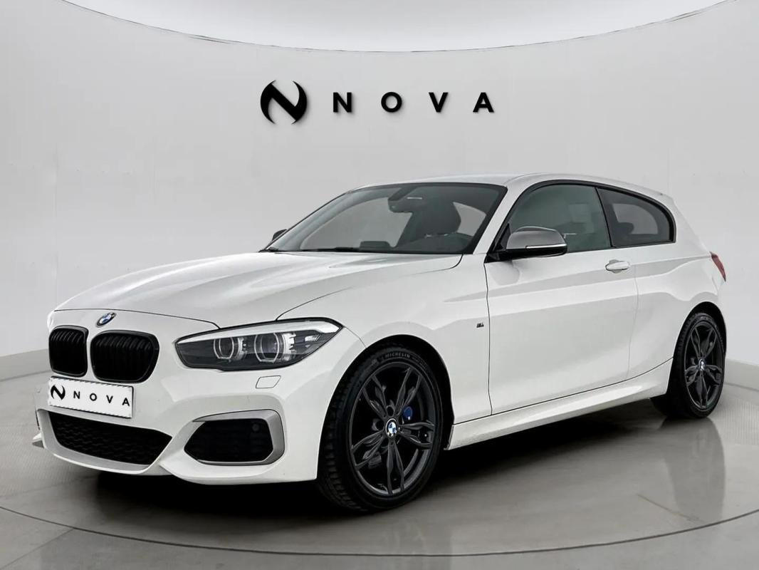 BMW 140i - Photo 1