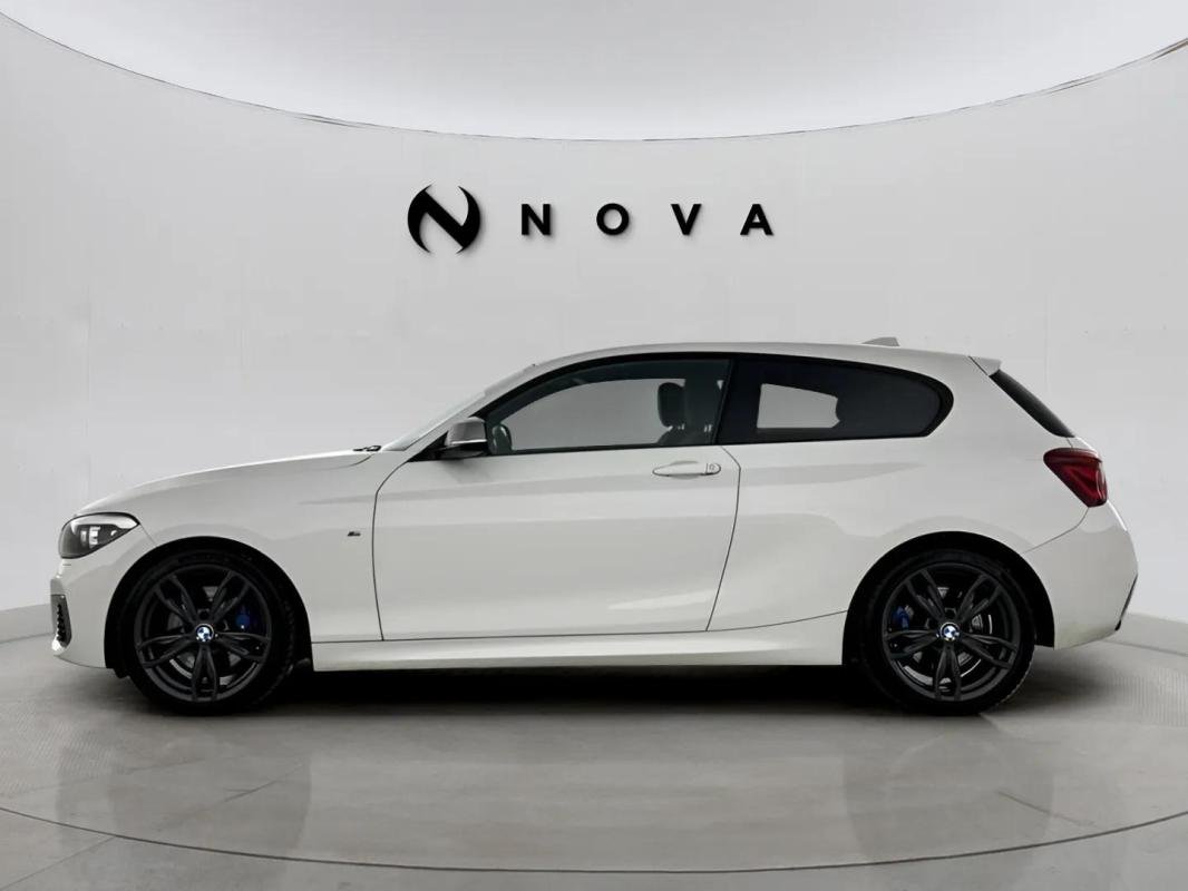 BMW 140i - Photo 2