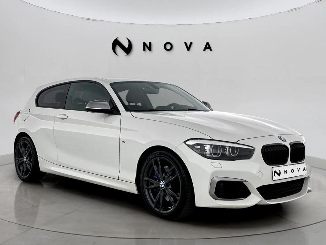 BMW 140i - Photo 6