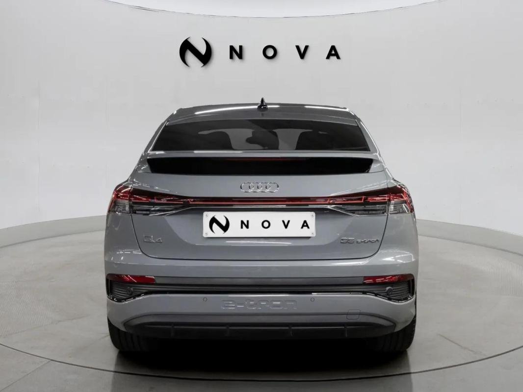 Audi Q4 Sportback e-tron - Photo 4