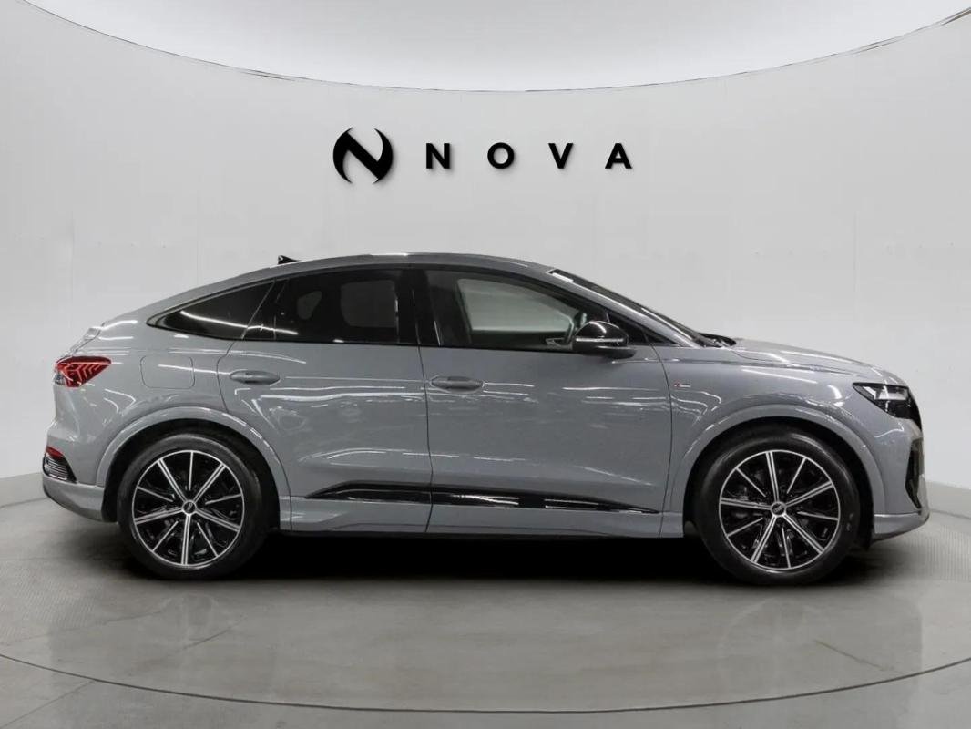 Audi Q4 Sportback e-tron - Photo 5
