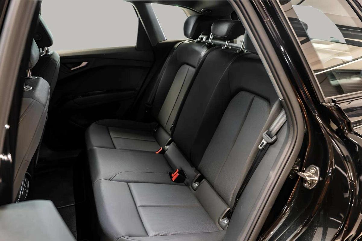 Audi Q4 Sportback e-tron - Photo 10