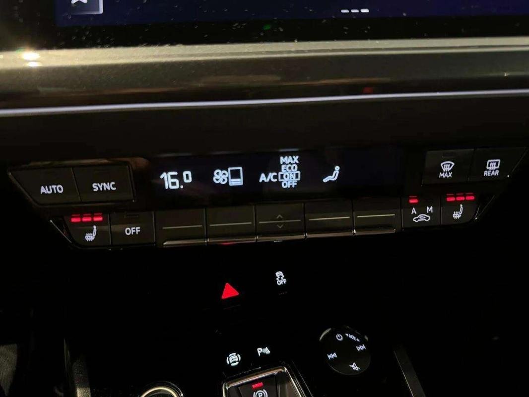 Audi Q4 Sportback e-tron - Photo 11