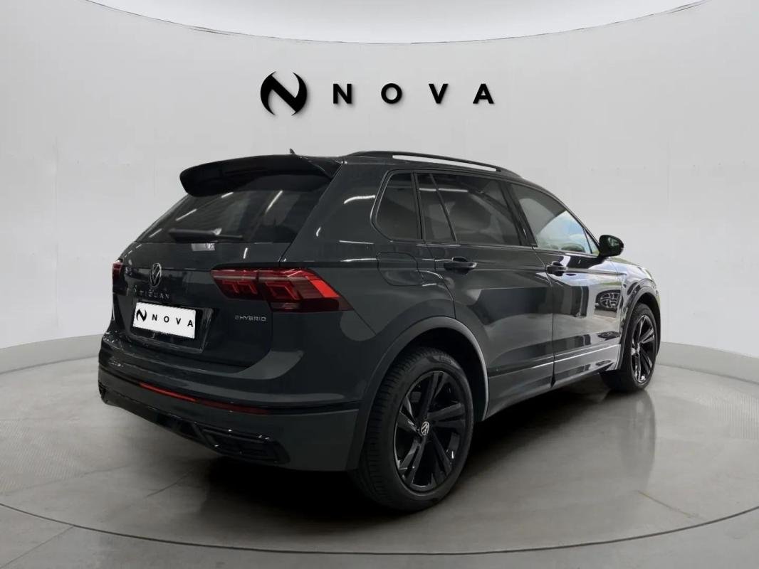 Volkswagen Tiguan - Photo 4