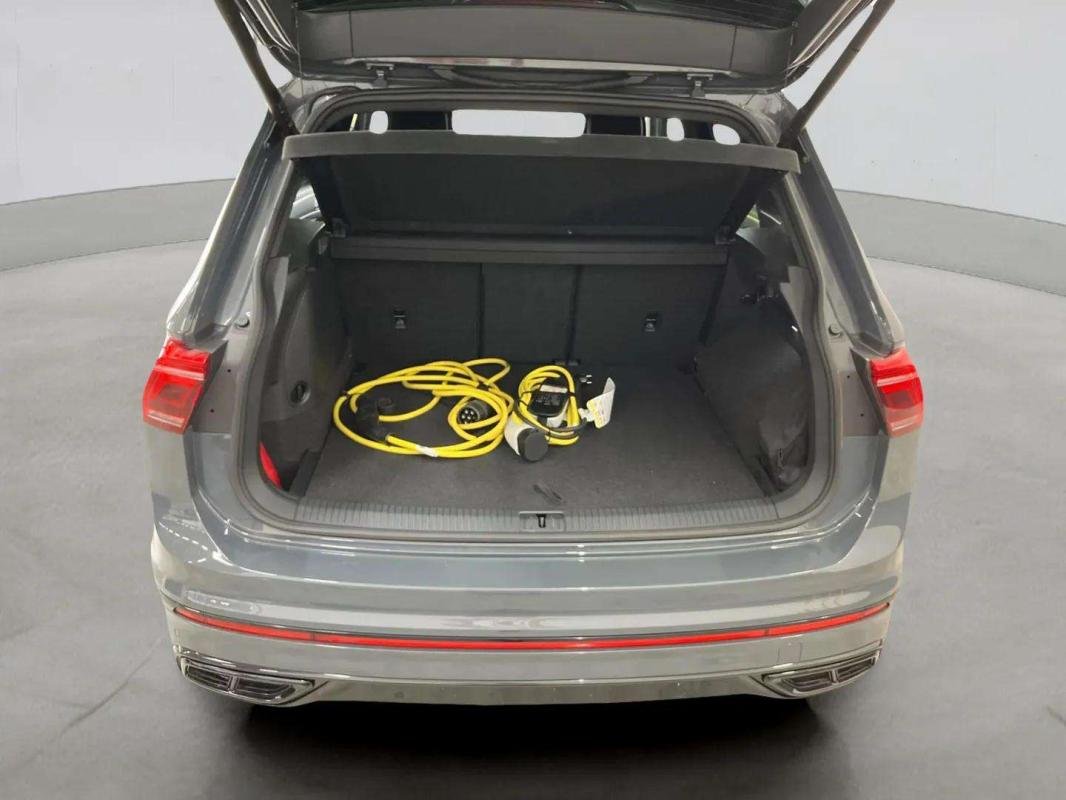 Volkswagen Tiguan - Photo 6