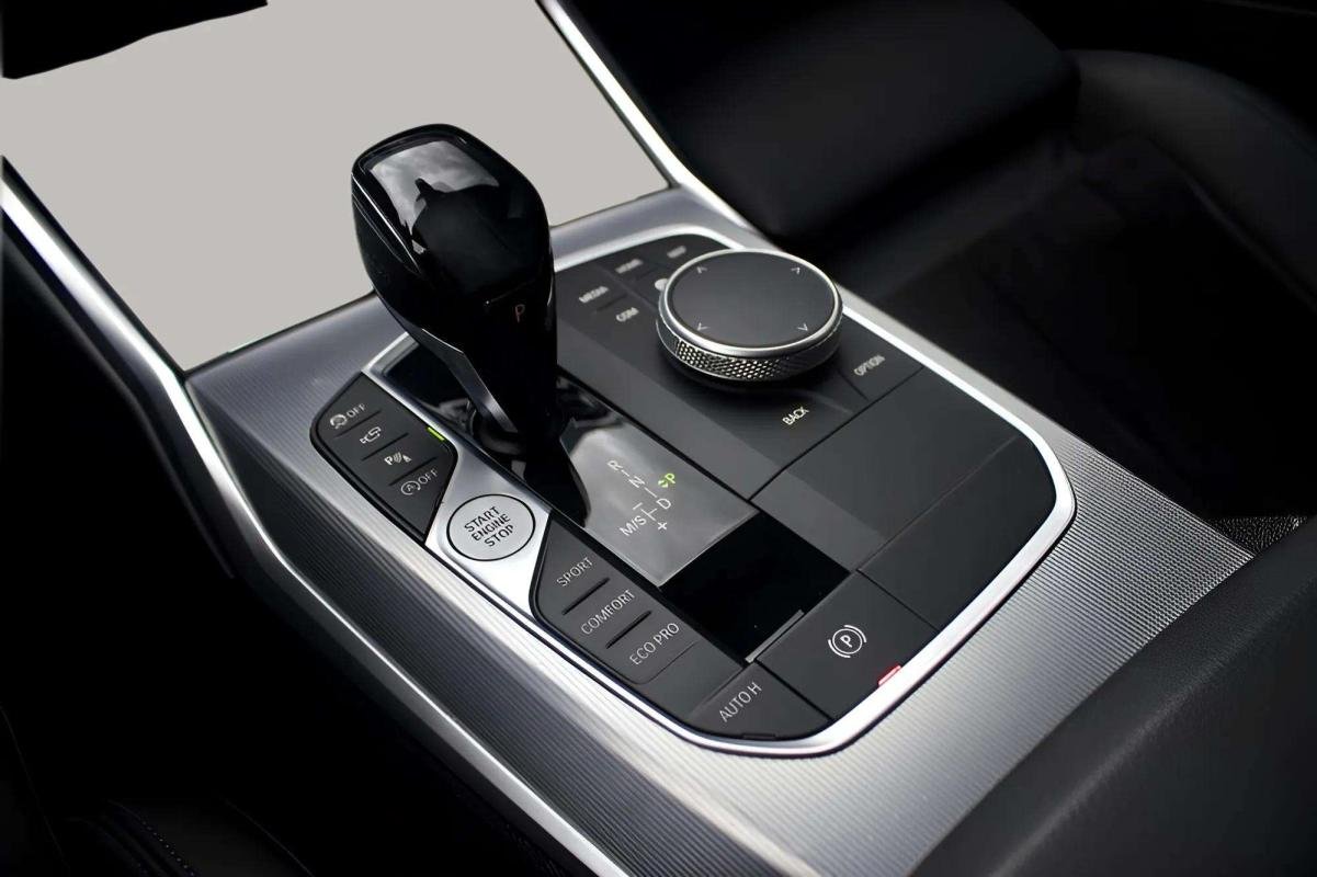 BMW 330 - Photo 14