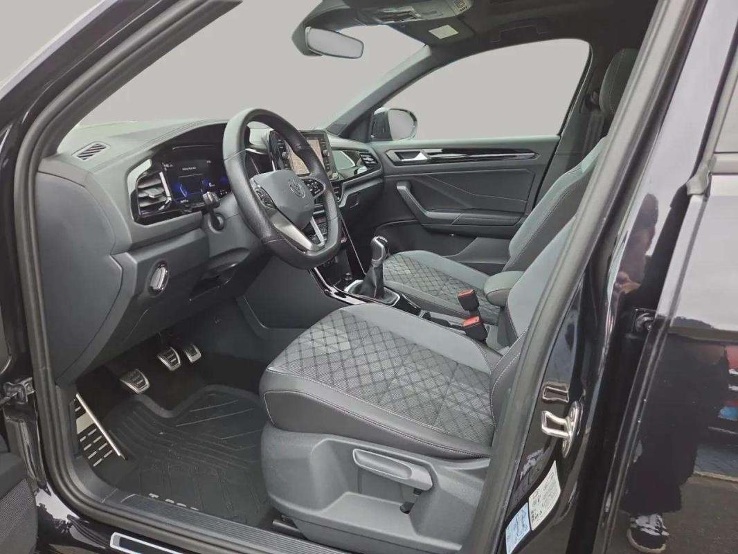 Volkswagen T-Roc - Photo 11