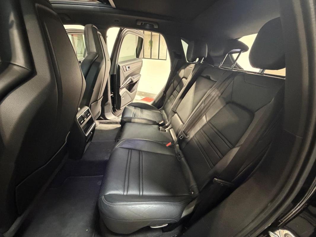 Porsche Cayenne - Photo 12