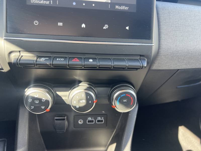 Renault Clio - Photo 27