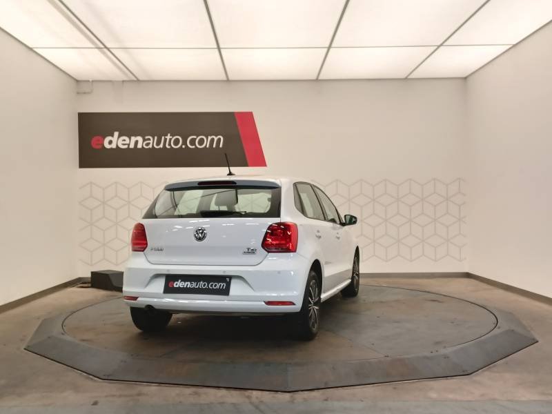 Volkswagen Polo - Photo 2