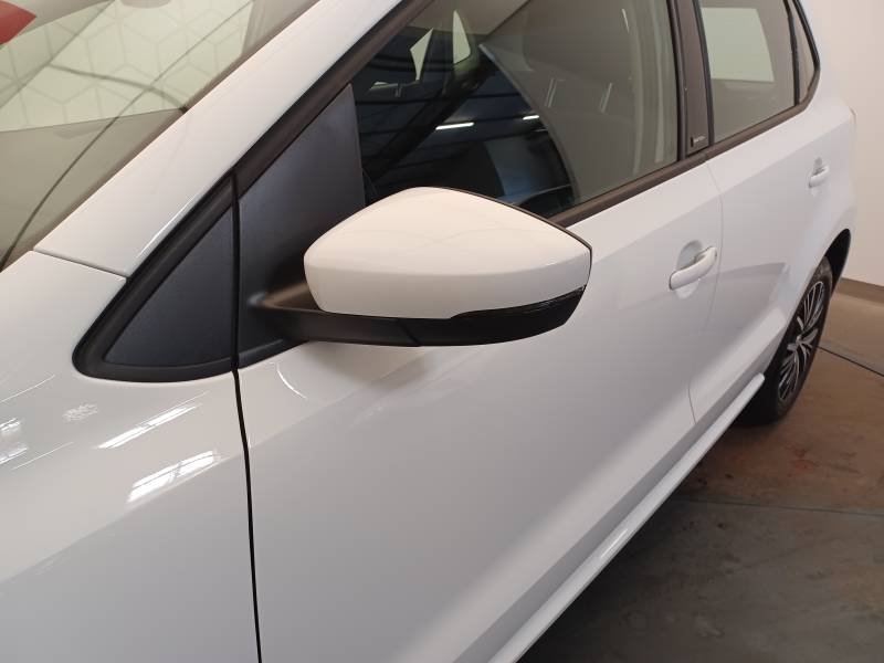 Volkswagen Polo - Photo 35