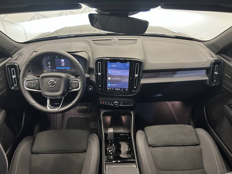 Volvo XC40 - Photo 15