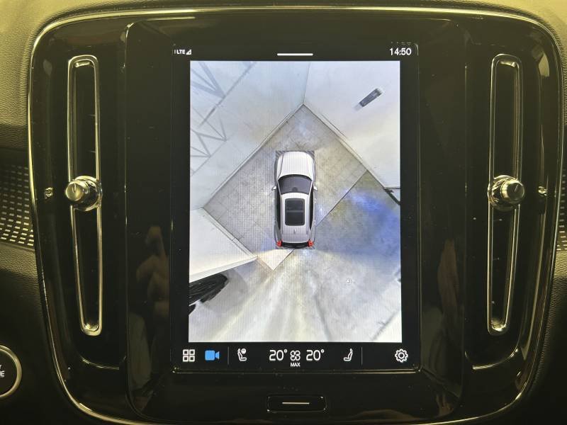 Volvo XC40 - Photo 22