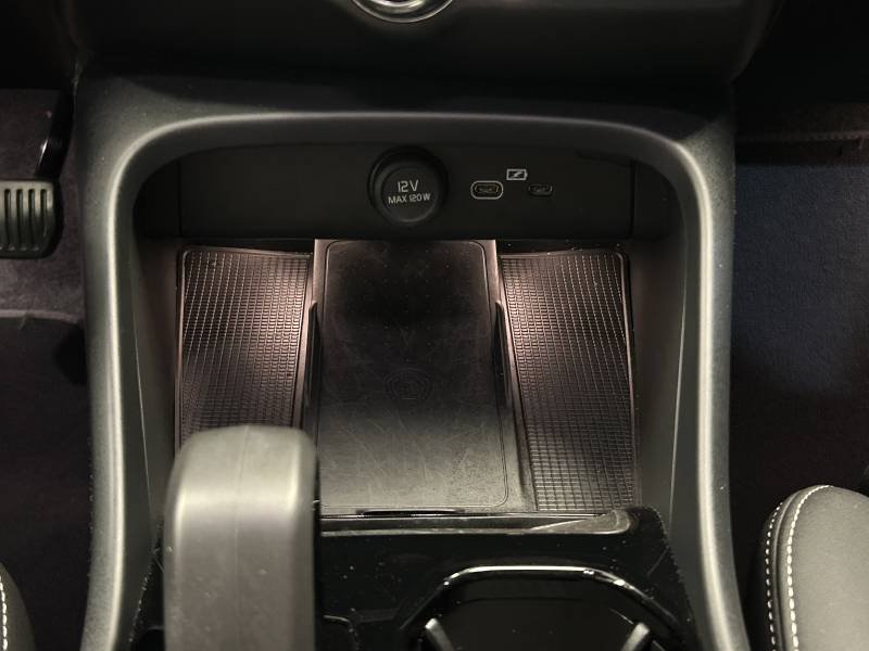 Volvo XC40 - Photo 25