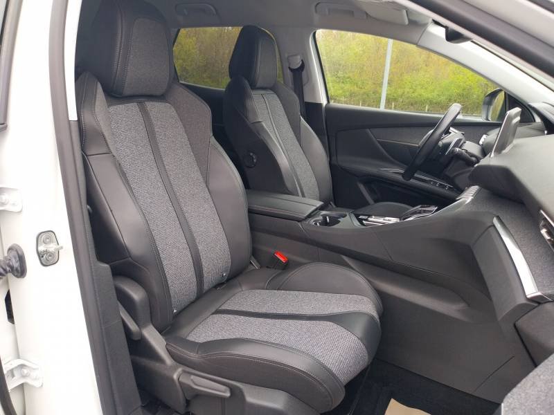 Peugeot 3008 - Photo 12