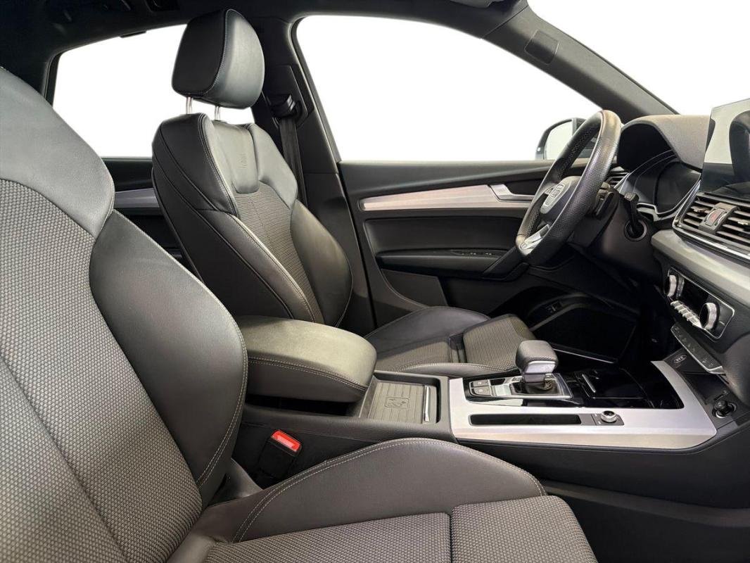 Audi Q5 Sportback - Photo 13