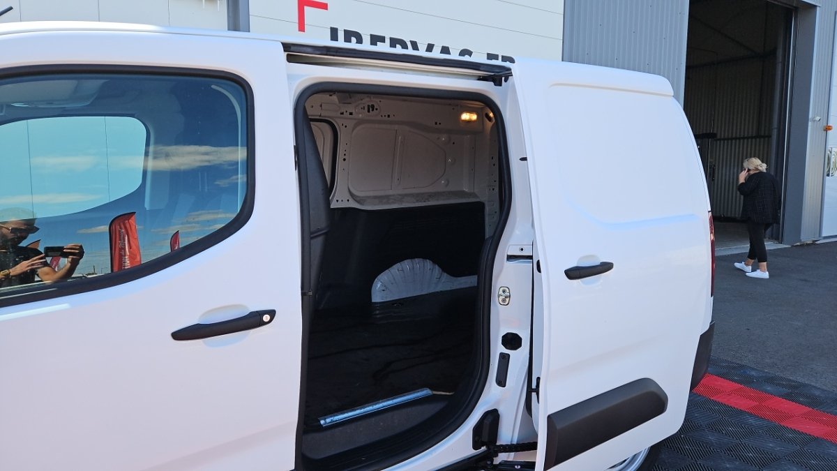 Peugeot Partner - Photo 12
