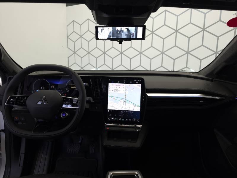Mitsubishi Eclipse Cross - Photo 12