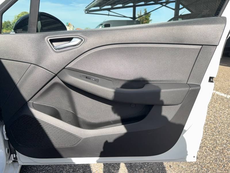 Renault Clio - Photo 29