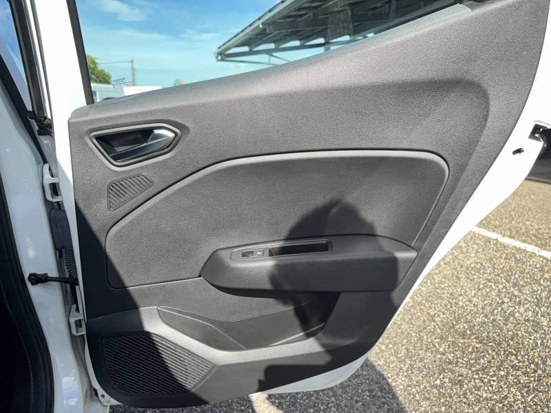 Renault Clio - Photo 32