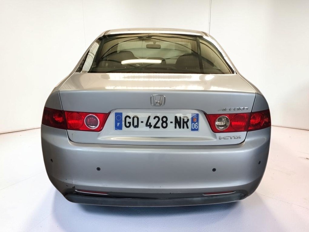 Honda Accord - Photo 5