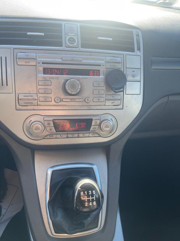Ford Kuga - Photo 13