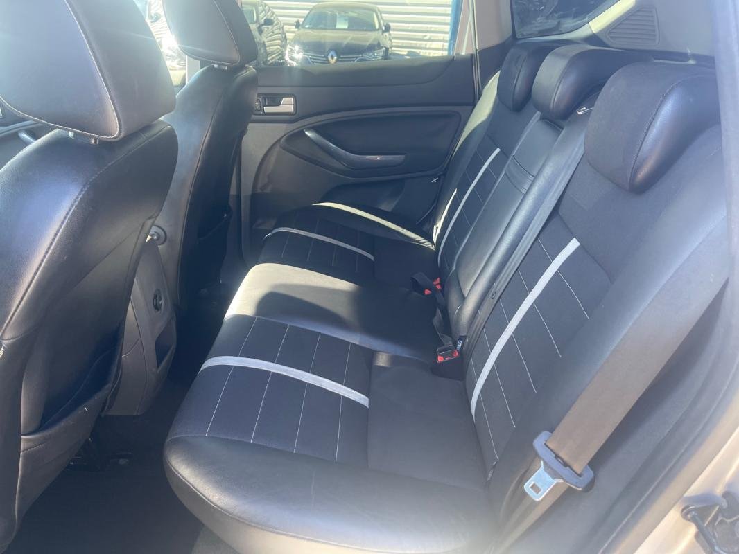 Ford Kuga - Photo 10