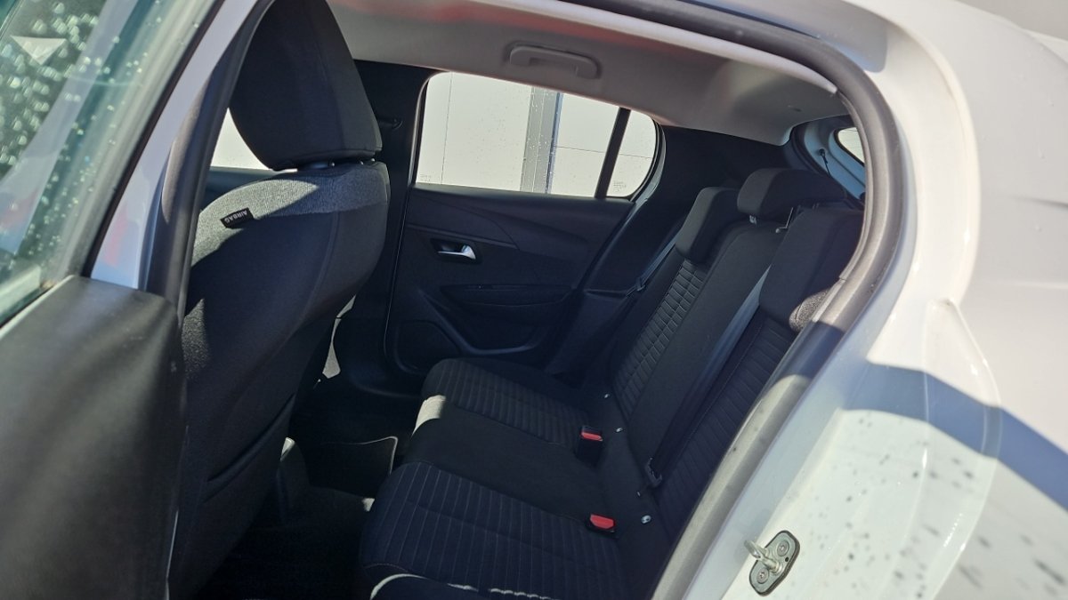 Peugeot 208 - Photo 11