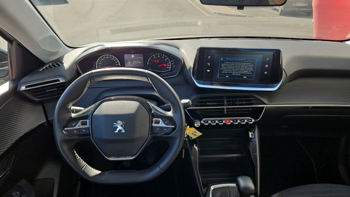 Peugeot 208 - Photo 14