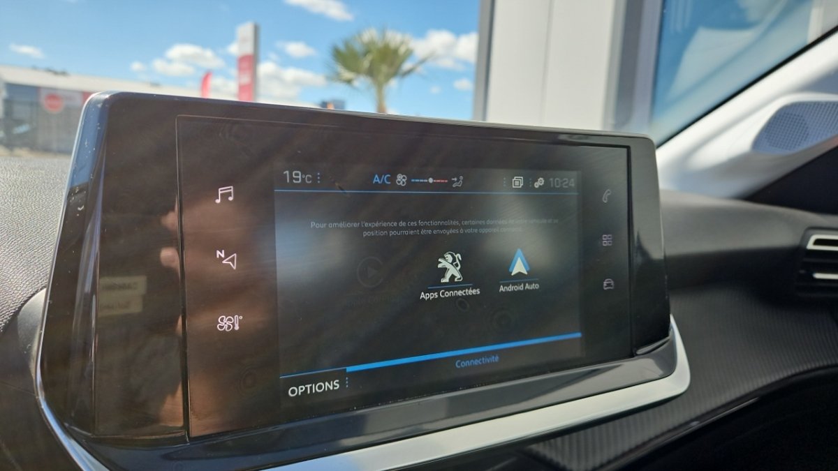 Peugeot 208 - Photo 16