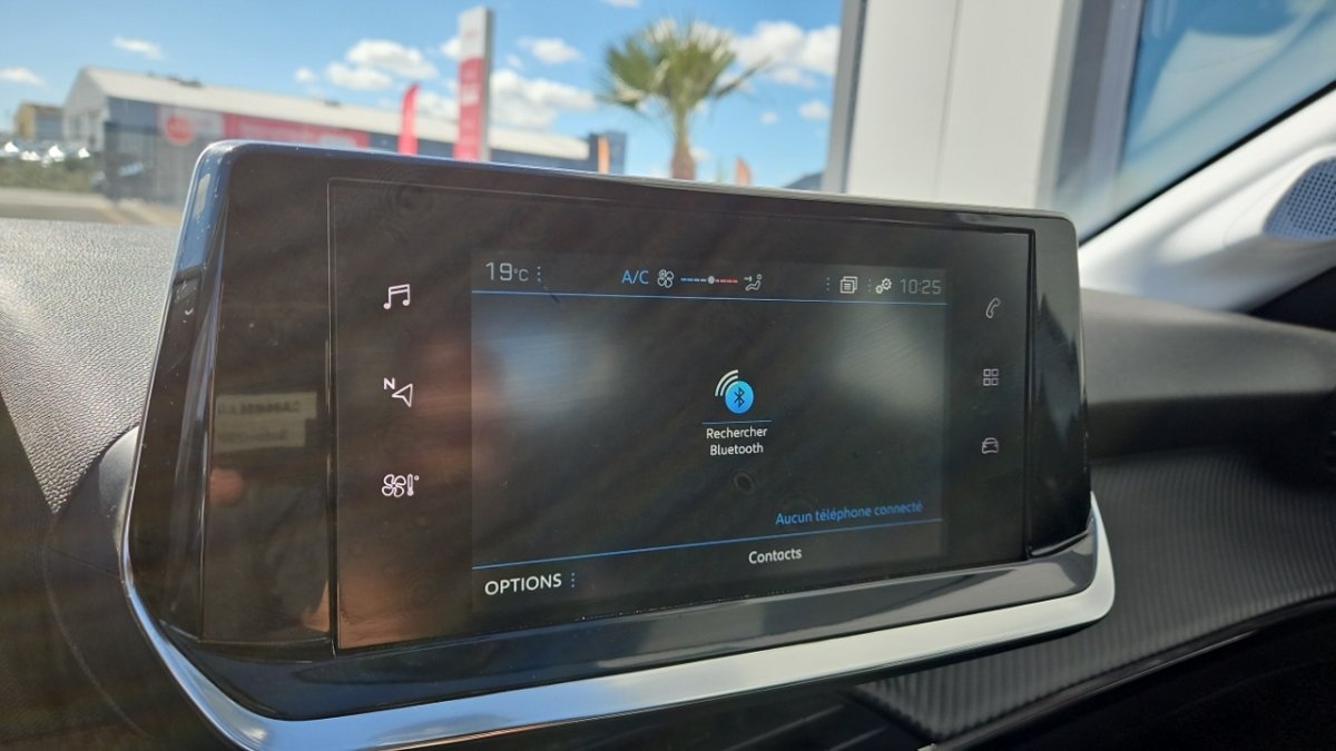 Peugeot 208 - Photo 17