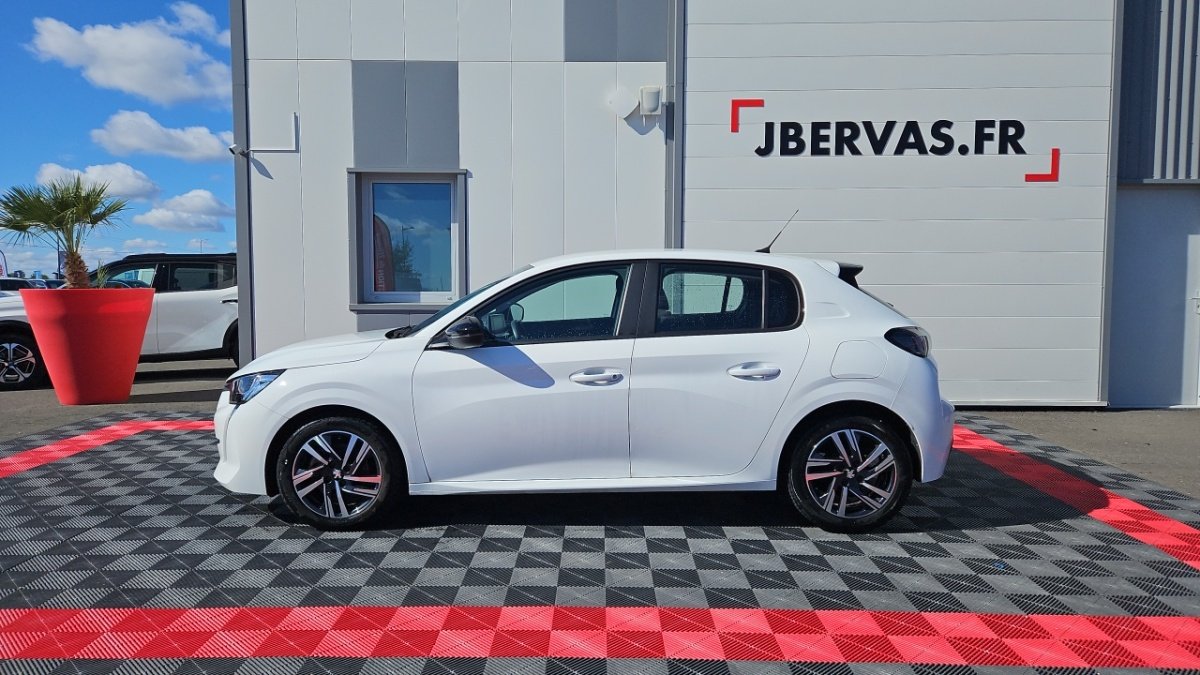 Peugeot 208 - Photo 2