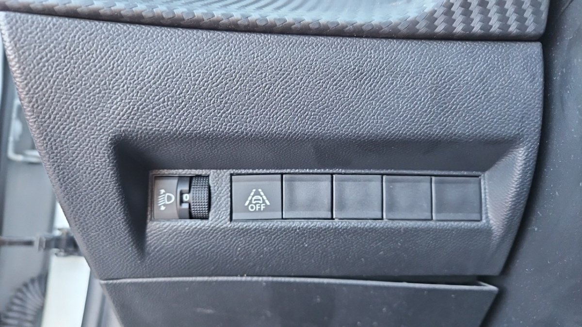 Peugeot 208 - Photo 23