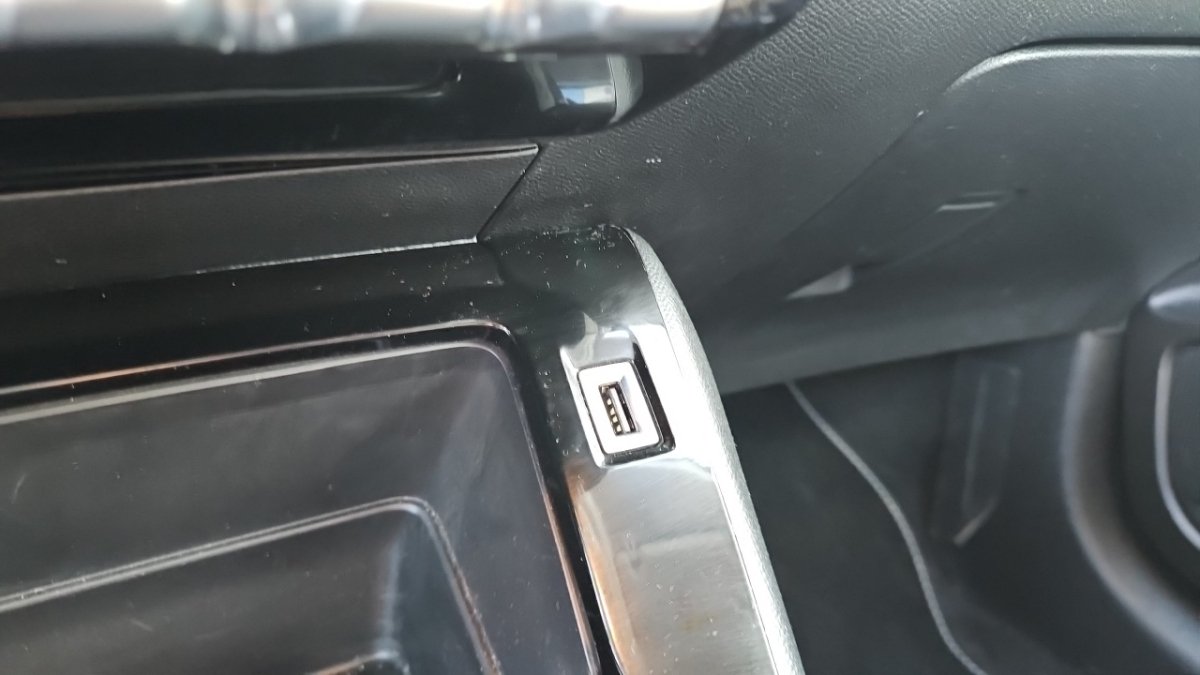 Peugeot 208 - Photo 27