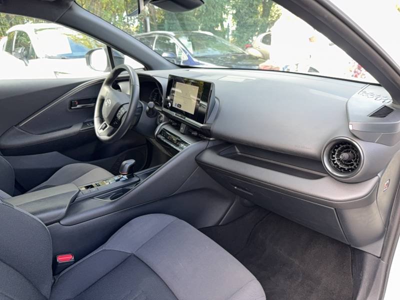 Toyota C-HR - Photo 12