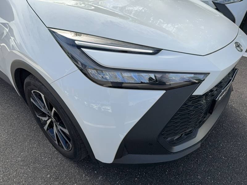 Toyota C-HR - Photo 24