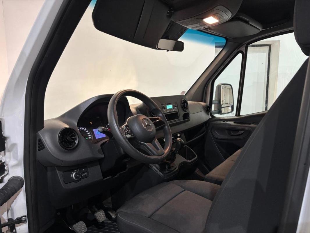 Mercedes Sprinter - Photo 10