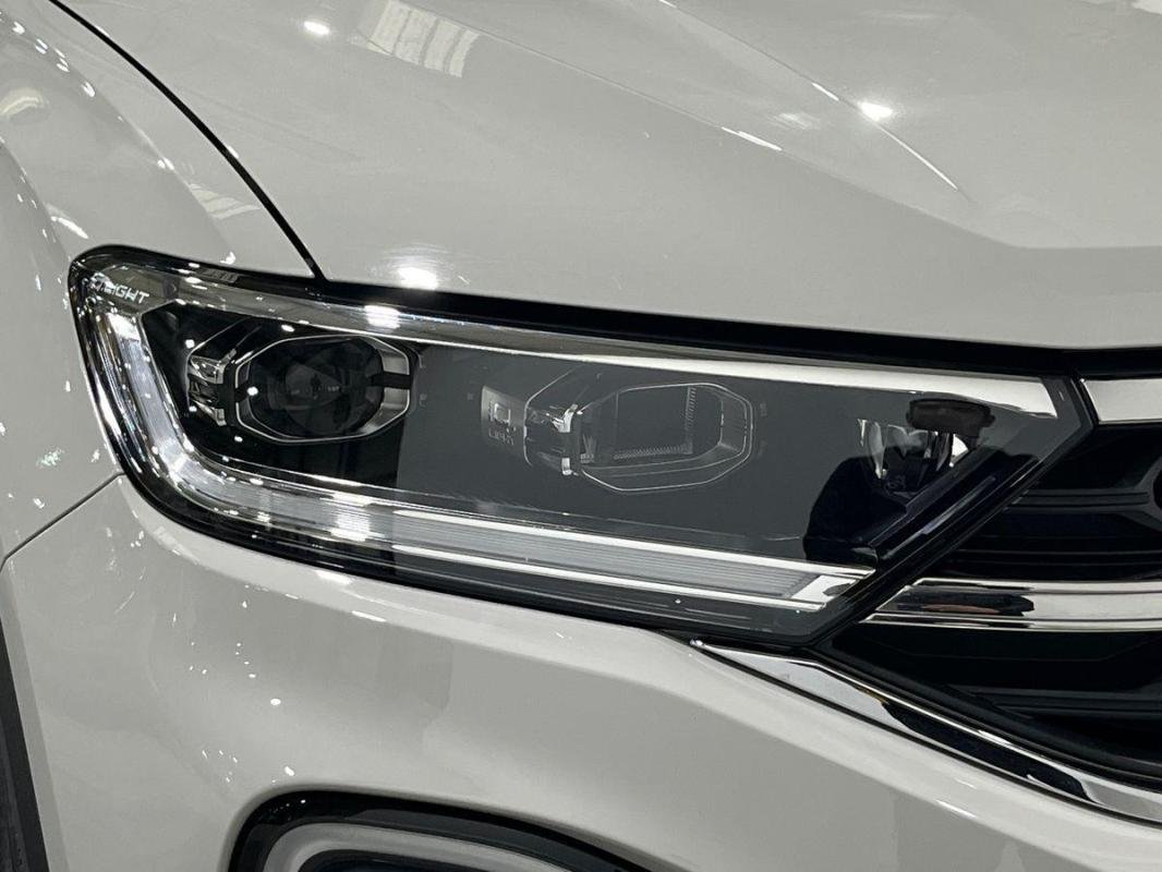 Volkswagen T-Roc - Photo 25