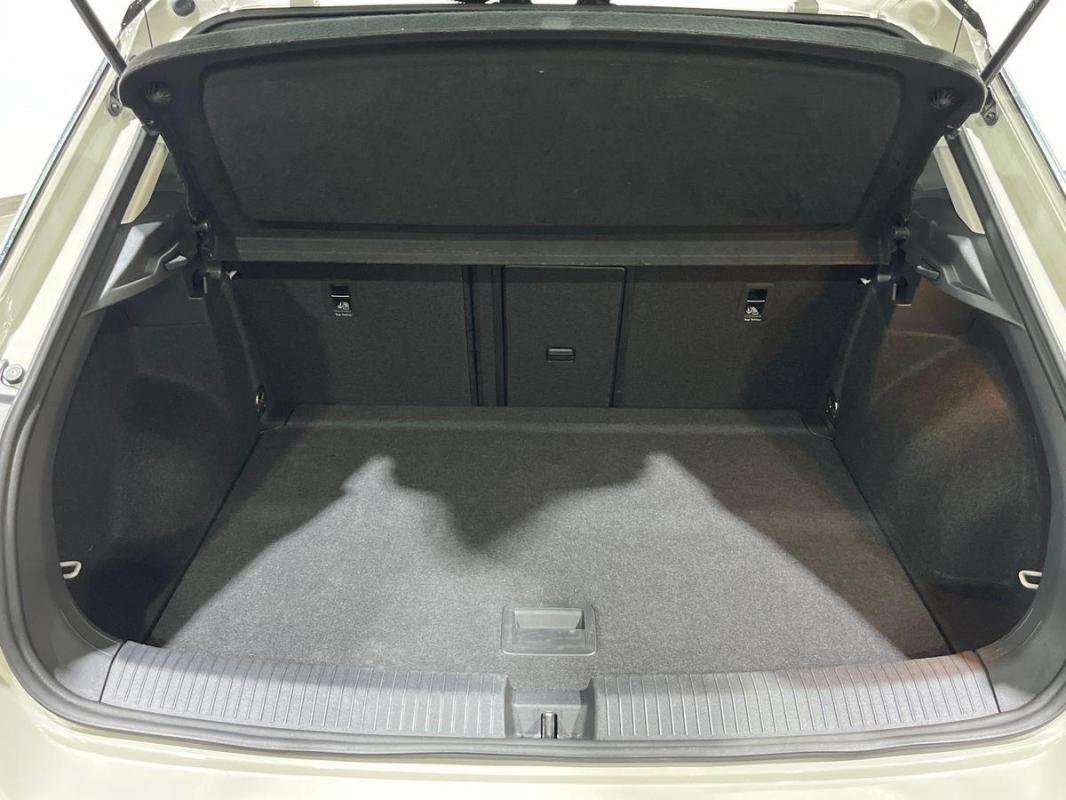 Volkswagen T-Roc - Photo 31