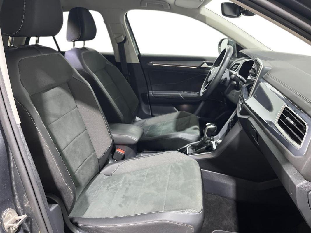 Volkswagen T-Roc - Photo 13