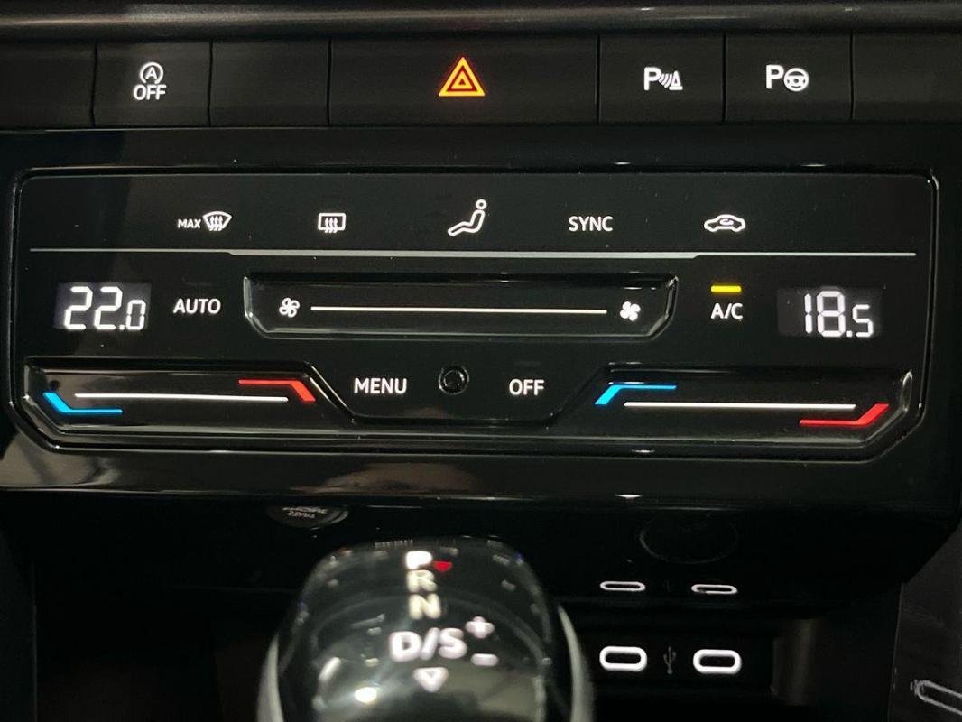 Volkswagen T-Roc - Photo 19