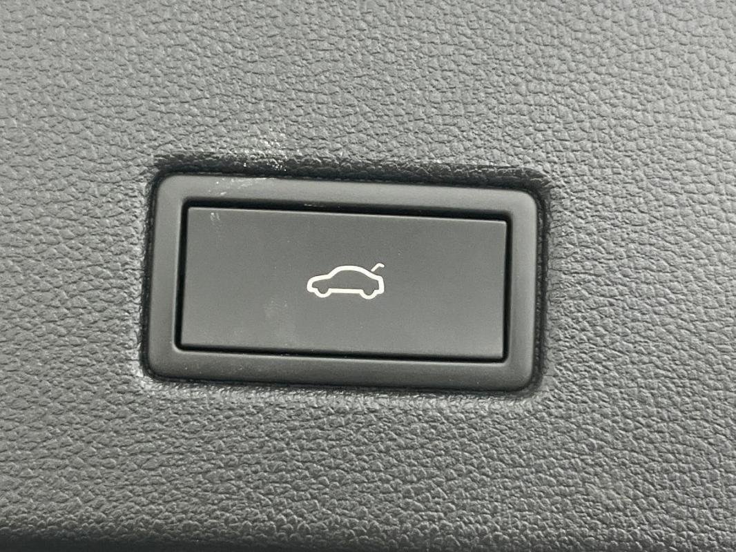 Volkswagen T-Roc - Photo 35