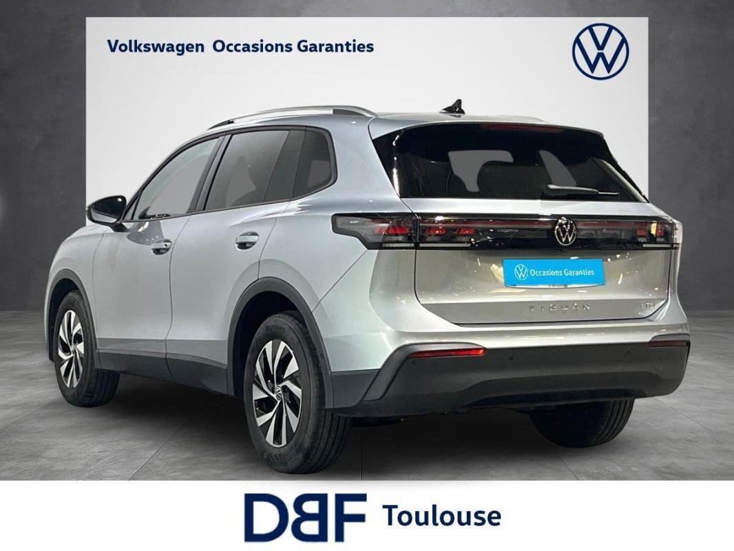 Volkswagen Tiguan - Photo 19