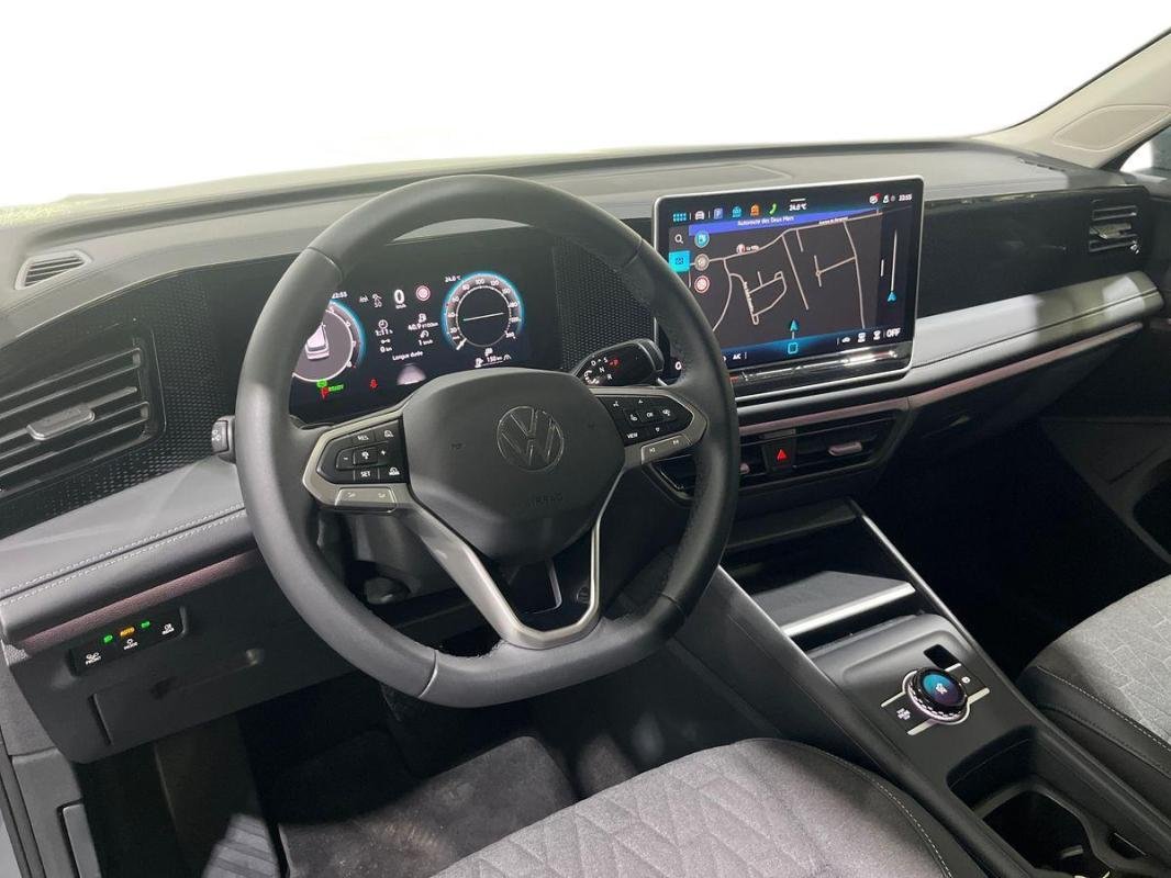 Volkswagen Tiguan - Photo 21