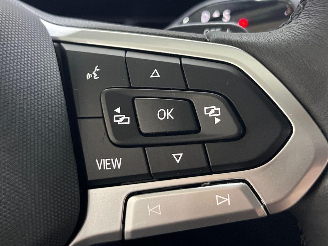 Volkswagen Tiguan - Photo 22
