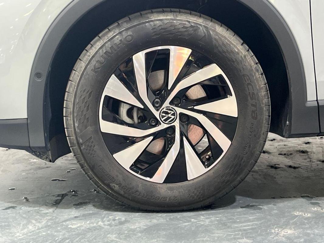 Volkswagen Tiguan - Photo 3