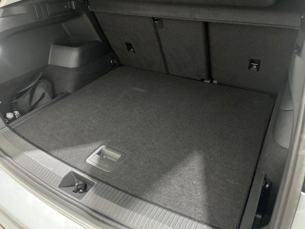 Volkswagen Tiguan - Photo 31