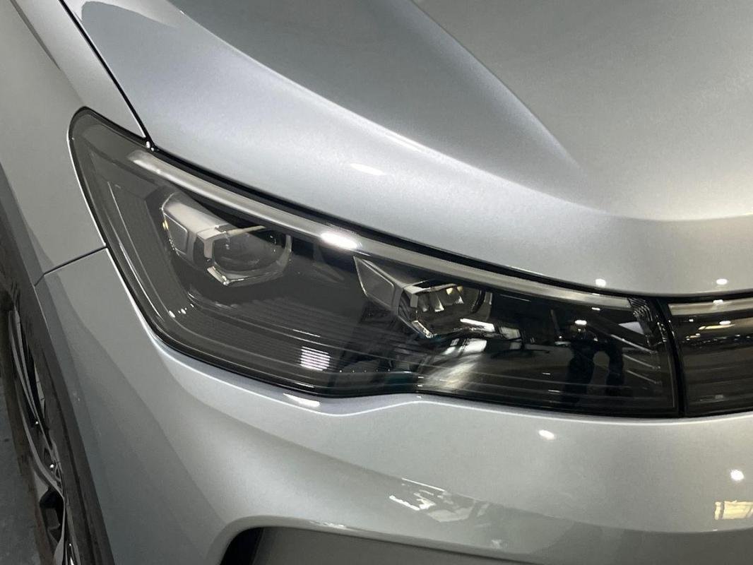 Volkswagen Tiguan - Photo 6